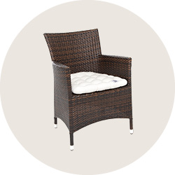 Sitzkissen 48x46 cm / Rattanstuhl | HAVE A SEAT Living HAVE A SEAT Living | hochwertiges Sitzkissen 48x46 cm auf Rattanstuhl | bequem & orthopädisch | komplett waschbar bis 95° C | Indoor / Outdoor