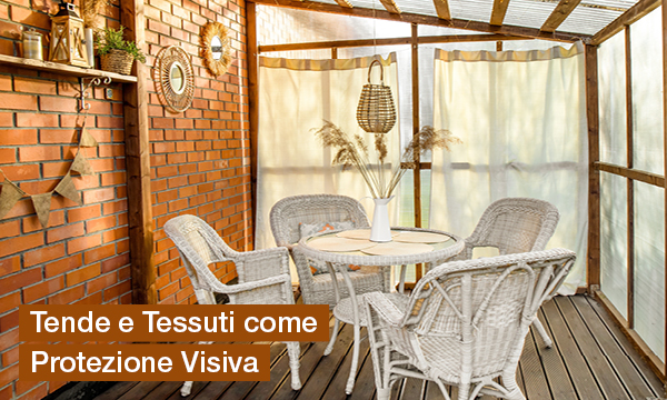 rivista-have-a-seat-living-rivestimenti-e-protezione-visiva-balcone-tende-e-tessuti-come-protezione