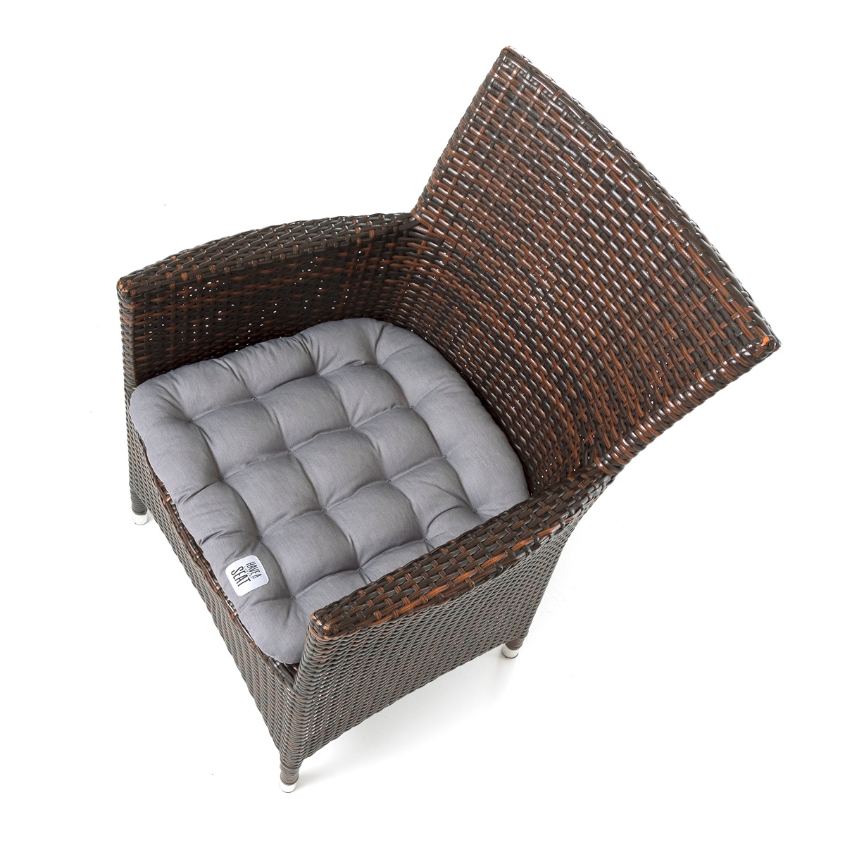 Hellgraues Sitzkissen trapez /konisch mit abgerundeten Ecken, optimale Passform für einen Rattanstuhl / Rattansessel | HAVE A SEAT Living