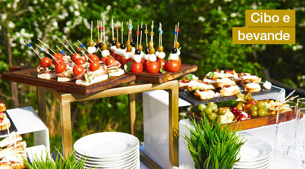 Cibo e bevande per feste in giardino