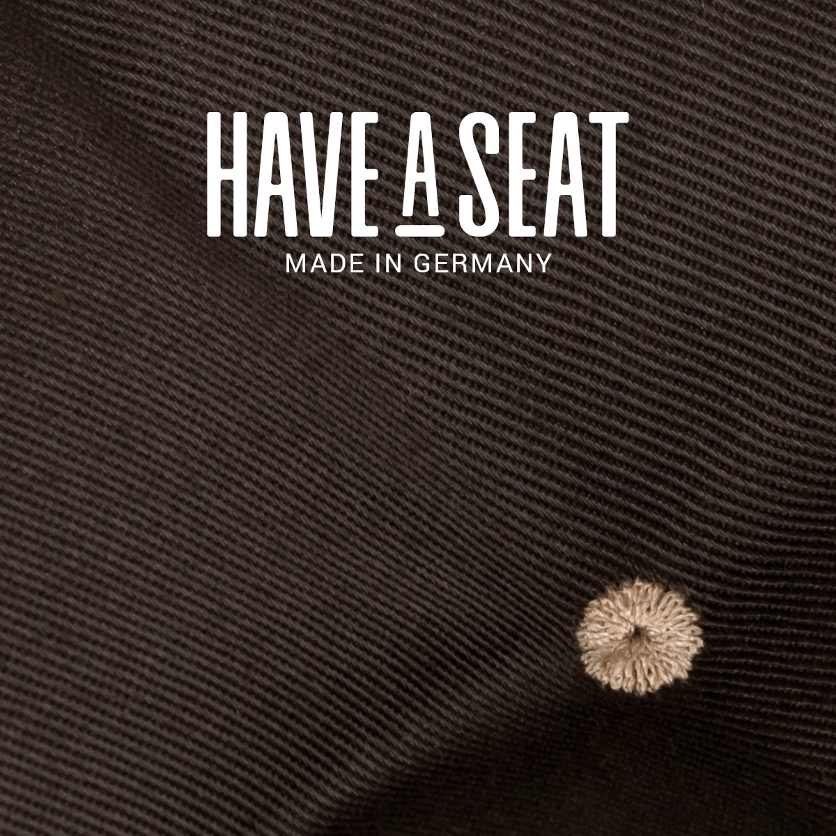 Stuhl Sitzkissen uni braun aus hochwertigem, strapazierfähigem Baumwoll-Stoff | wetterfest | Indoor / Outdoor | Made in Germany | HAVE A SEAT Living